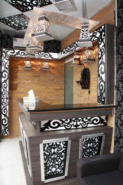 Harrys Suite Hotel Bangkok Ngoại thất bức ảnh
